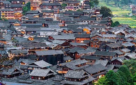 楚雄6种常见的外墙仿石漆施工工艺！